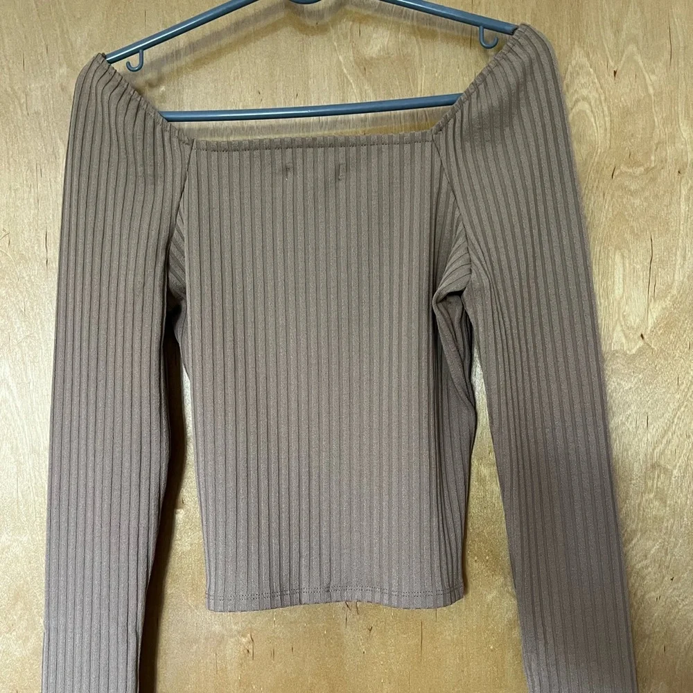 Madewell Long Sleeve Square Neck Ribbed Crop Top, Size M, NEW with Tag - Picture 2 of 5